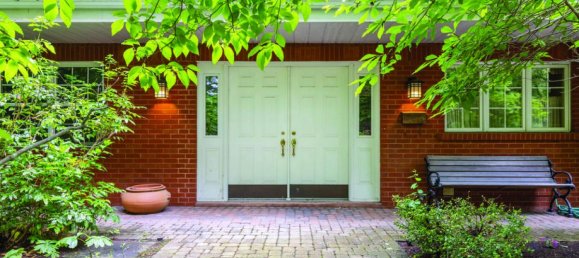 3 bedrooms House in Oakville, Canada No. 989 3