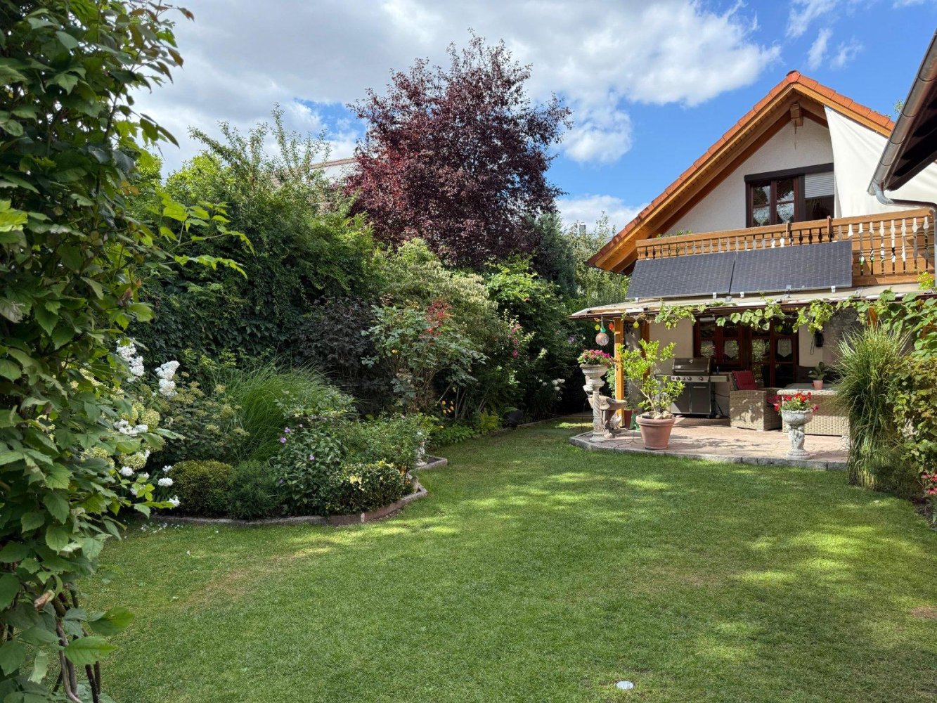 Casa de 22 dormitorios en Furth, Germany No. 328057