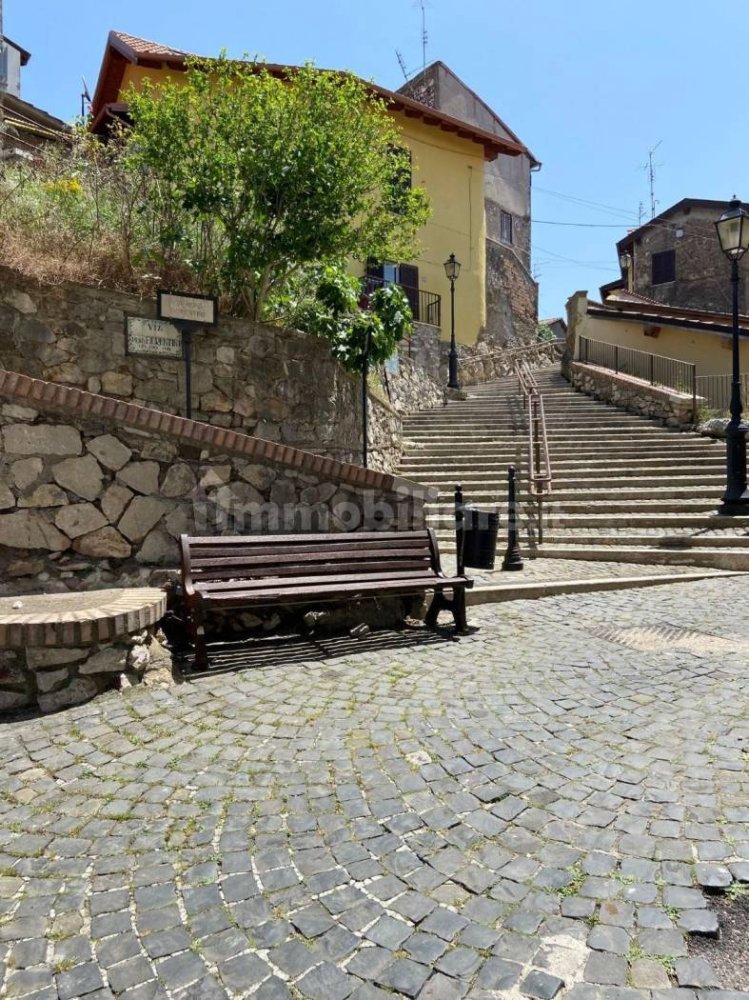 3 bedrooms Apartment in Palestrina, Italy No. 34384