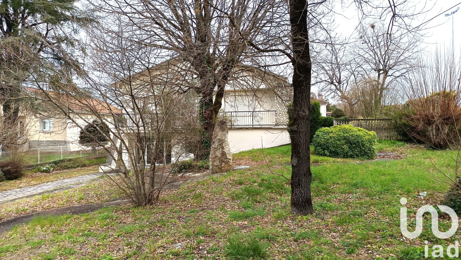 Casa T6 em Soyaux, France N.º 98373