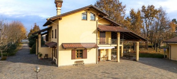 4 bedrooms Villa in Narzole, Italy No. 263968 24