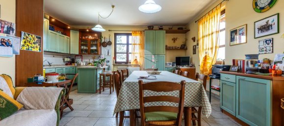 4 bedrooms Villa in Narzole, Italy No. 263968 4