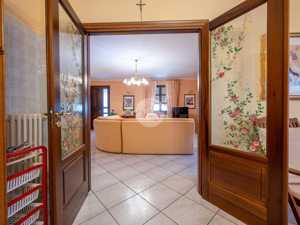 4 bedrooms Villa in Narzole, Italy No. 263968