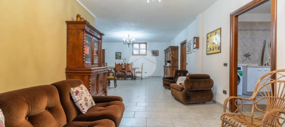 4 bedrooms Villa in Narzole, Italy No. 263968 10