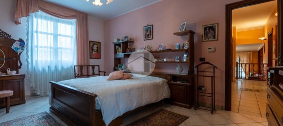 4 bedrooms Villa in Narzole, Italy No. 263968 16