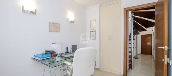 4 bedrooms Apartment in Mahon, Spain No. 5006 10