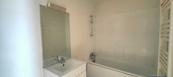 Studio in Arpajon, France No. 149261 3