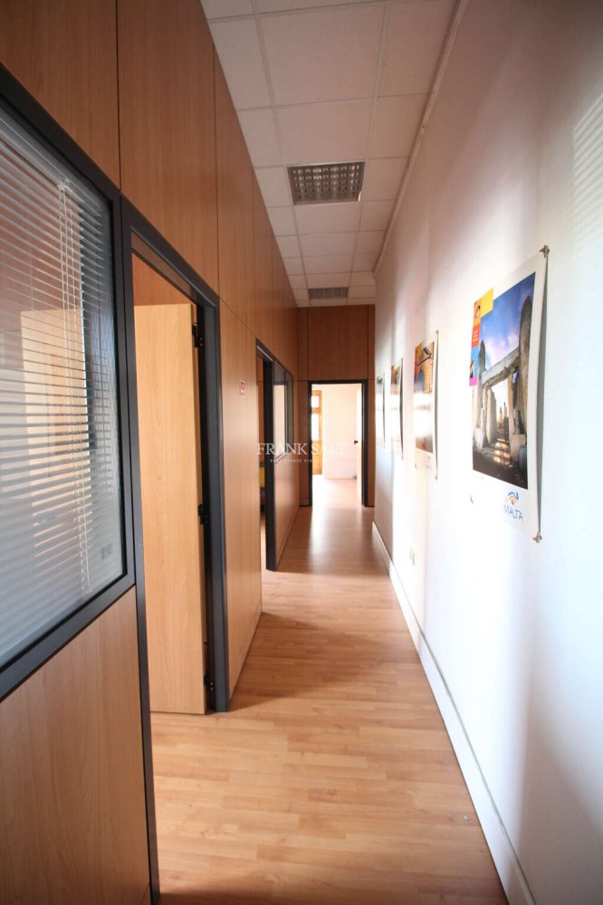 Таунхаус с 3 спальнями в Паола, Мальта № 1750