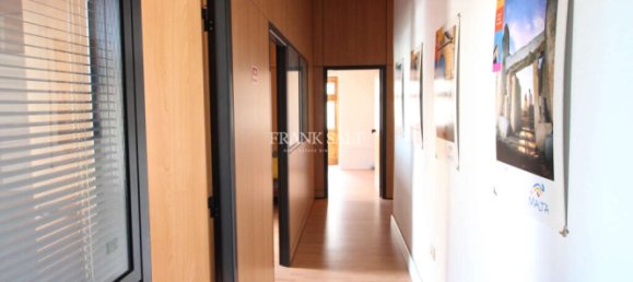 Таунхаус с 3 спальнями в Паола, Мальта № 1750 2