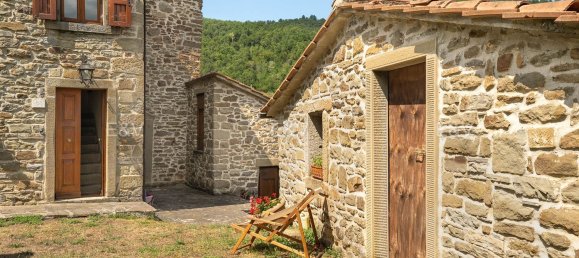 9 rooms House in Talla, Italy No. 263300 3