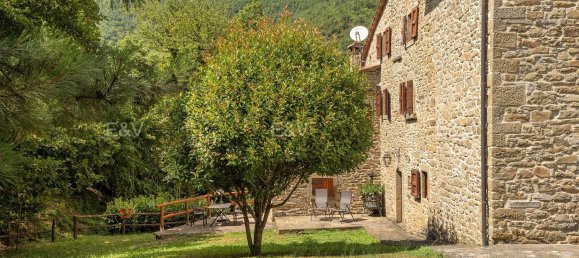 9 rooms House in Talla, Italy No. 263300 2