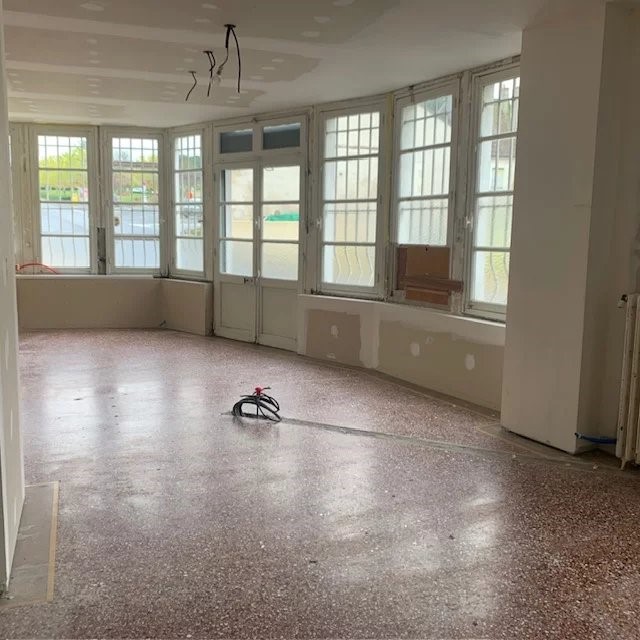 3 bedrooms Villa in Loches, France No. 265492