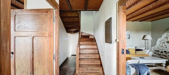 Casa de 6 dormitorios en Cotes-d'Armor, France No. 202338 2