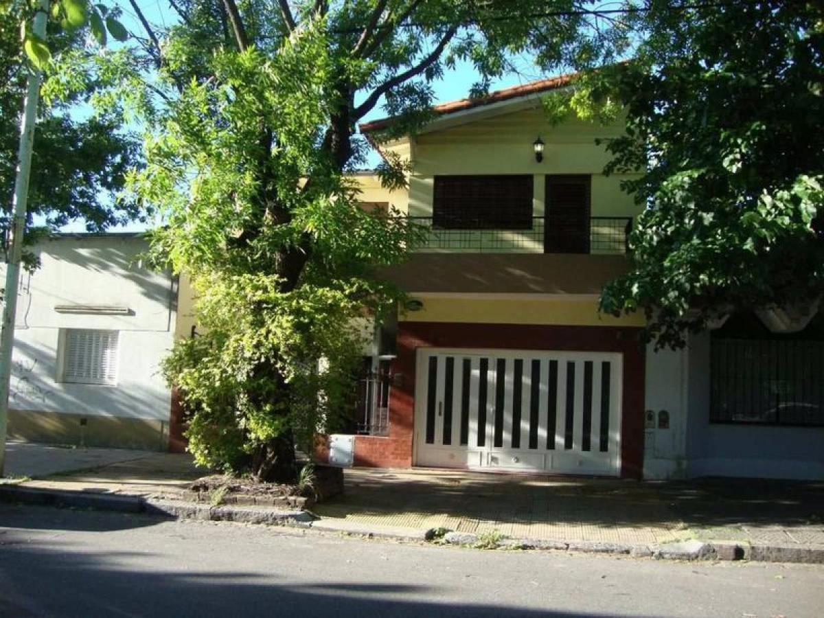 3 bedrooms House in Buenos Aires, Argentina No. 82523