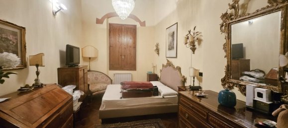 6 rooms Apartment in Florence, Italy No. 291026 20