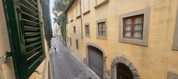 6 rooms Apartment in Florence, Italy No. 291026 5