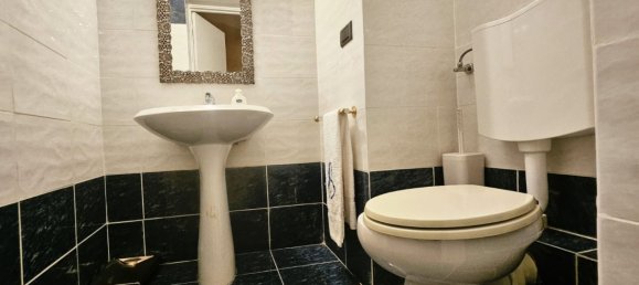 6 rooms Apartment in Florence, Italy No. 291026 6