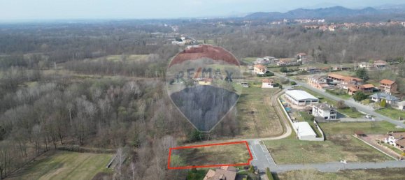 1860m² Land in Roasio, Italy No. 46574 11