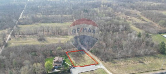 1860m² Land in Roasio, Italy No. 46574 8