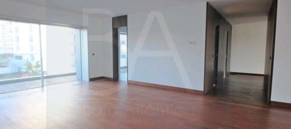 4 bedrooms Apartment in Lisbon, Portugal No. 81039 35
