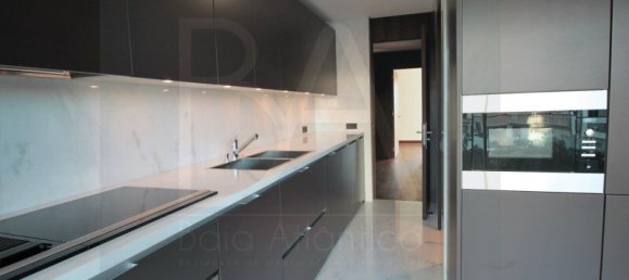 4 bedrooms Apartment in Lisbon, Portugal No. 81039 19