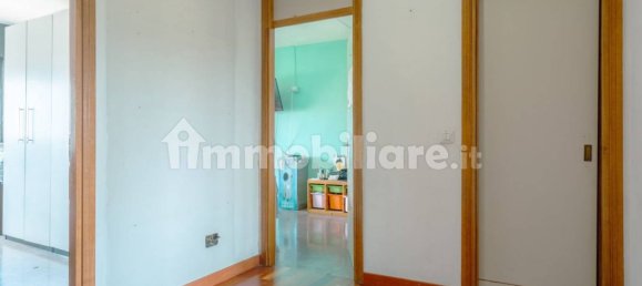 4 bedrooms Apartment in Rome, Italy No. 376192 7