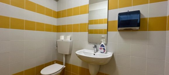 مكتب في Parma, Italy 159متر مربع رقم 176230 10