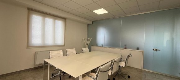 مكتب في Parma, Italy 159متر مربع رقم 176230 9