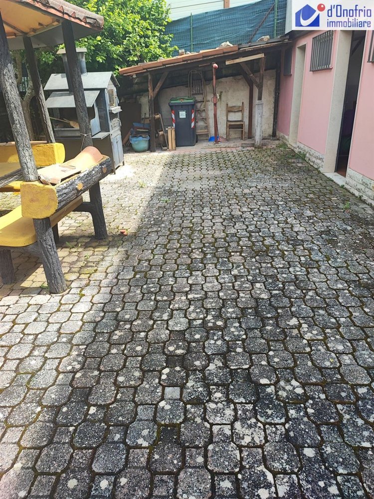 2غرفة فيلا في Campobasso, Italy رقم 261365