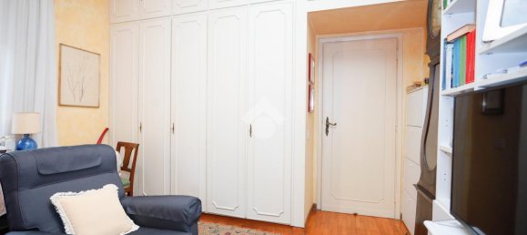 4 rooms Apartment in Rome, Italy No. 75497 16