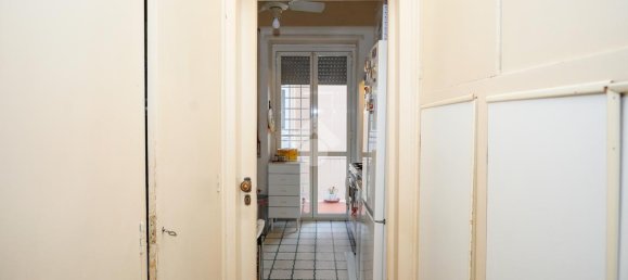 4 rooms Apartment in Rome, Italy No. 75497 13