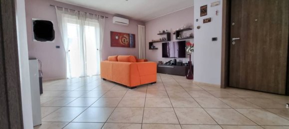 2 Schlafzimmer Wohnung in Villaricca, Italy, Nr. 156753 8