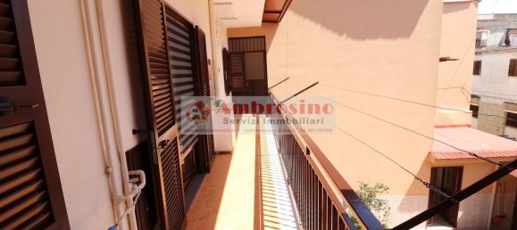 4 rooms Apartment in Casavatore, Italy No. 141894 7