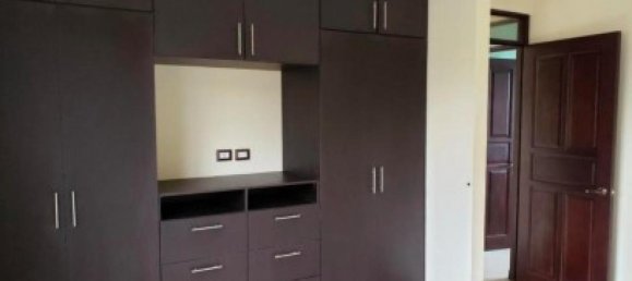 3 bedrooms House in El Guarco , Costa Rica No. 656 4