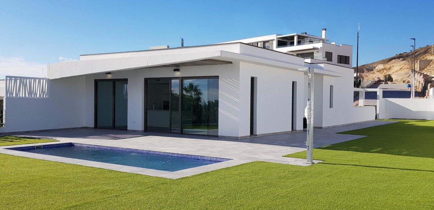 3 bedrooms Townhouse in La Marina, Spain No. 2698