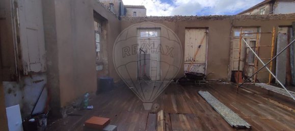 2 bedrooms House in Sao Joao da Madeira, Portugal No. 180102 19