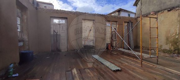 2 bedrooms House in Sao Joao da Madeira, Portugal No. 180102 18