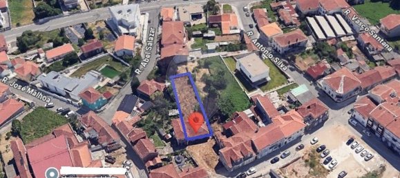 2 bedrooms House in Sao Joao da Madeira, Portugal No. 180102 31