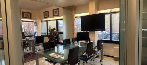 Oficina en Crema, Italy 206 m² No. 105053 12