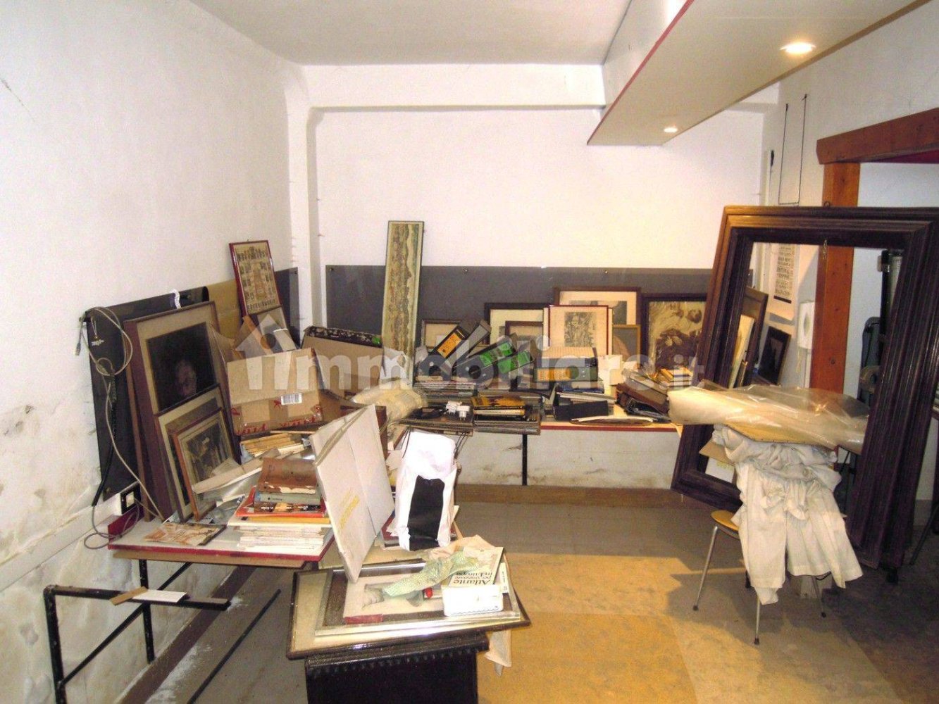 Lagerhaus in Rome, Italy 70m², Nr. 370158