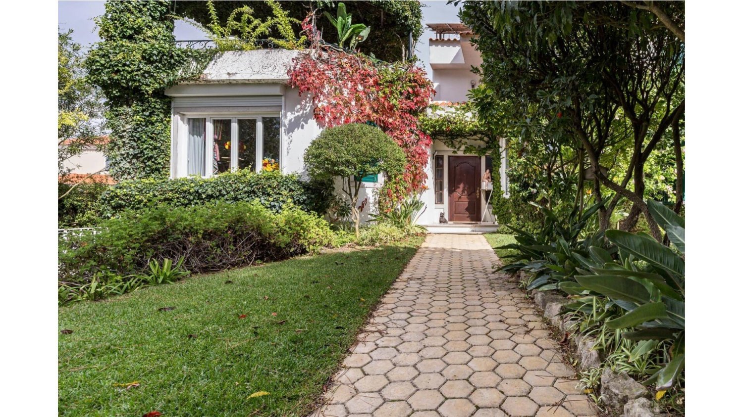 6 bedrooms Villa in Sesimbra, Portugal No. 144084