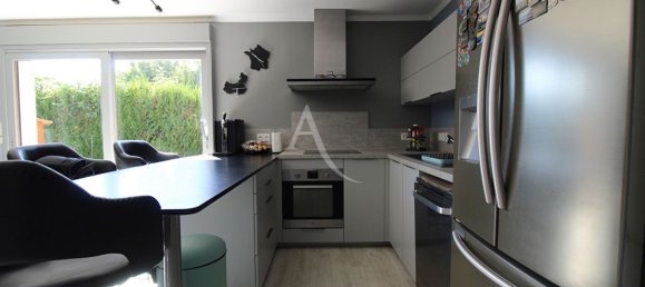 Casa de 4 dormitorios en Vineuil, France No. 77645 15