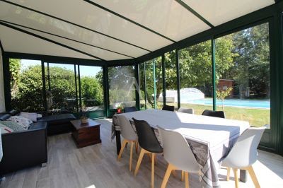 Casa de 4 dormitorios en Vineuil, France No. 77645