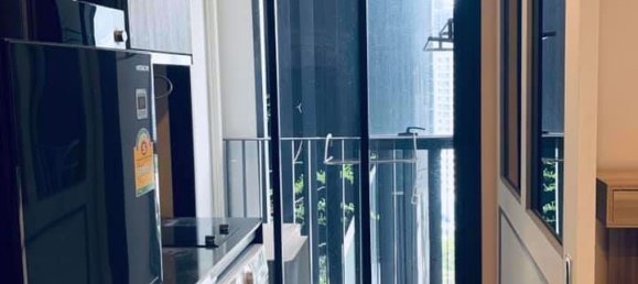 Studio in the Condo in Bang Rak, Thailand No. 9884 5