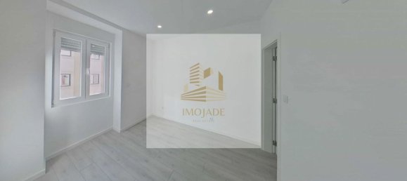 Квартира с 2 спальнями в Лиссабон, Португалия № 163032 8