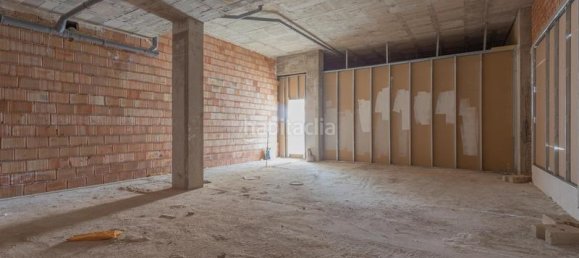 Коммерческая недвижимость 83м² в Марасена, Испания № 180720 7