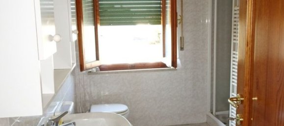 4 rooms Apartment in Bibbiena, Italy No. 179577 10