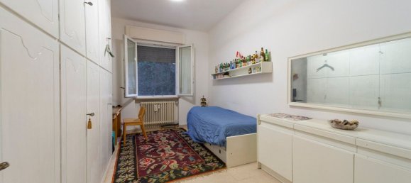 4 rooms Apartment in Parma, Italy No. 228864 11