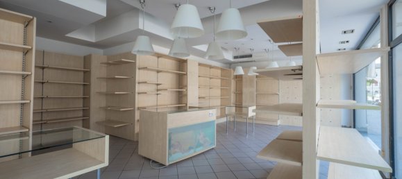 2-Zimmer Gewerbliche Immobilie in Portomaggiore, Italy, Nr. 273052 16