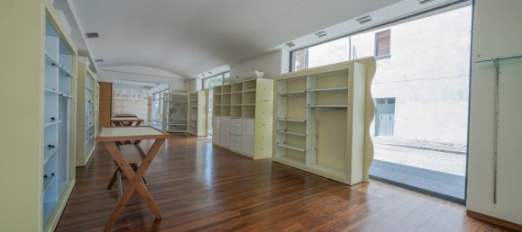 2-Zimmer Gewerbliche Immobilie in Portomaggiore, Italy, Nr. 273052 2